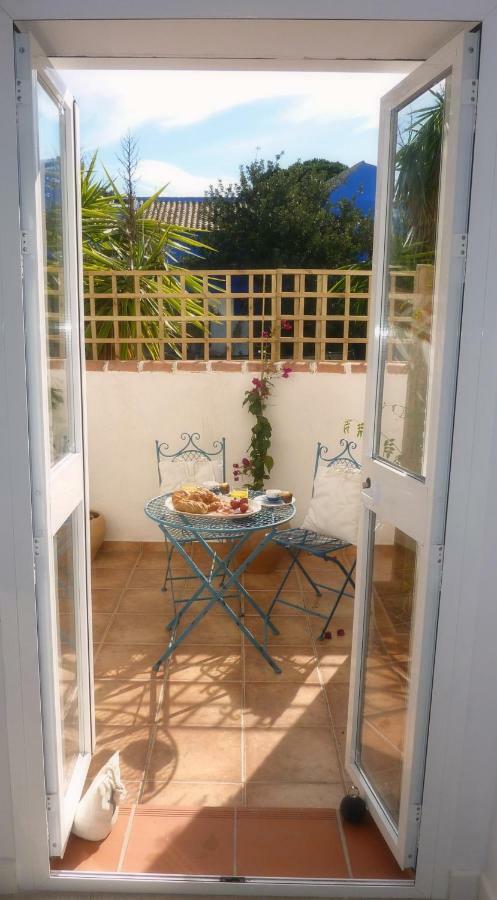 Breeze Boutique Guest Rooms, Nocleg ze śniadaniem Marbella