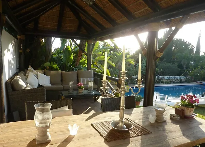Villa Breeze, Luxury B&B
