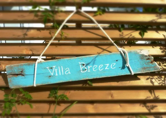 Villa Breeze, Luxury B&B